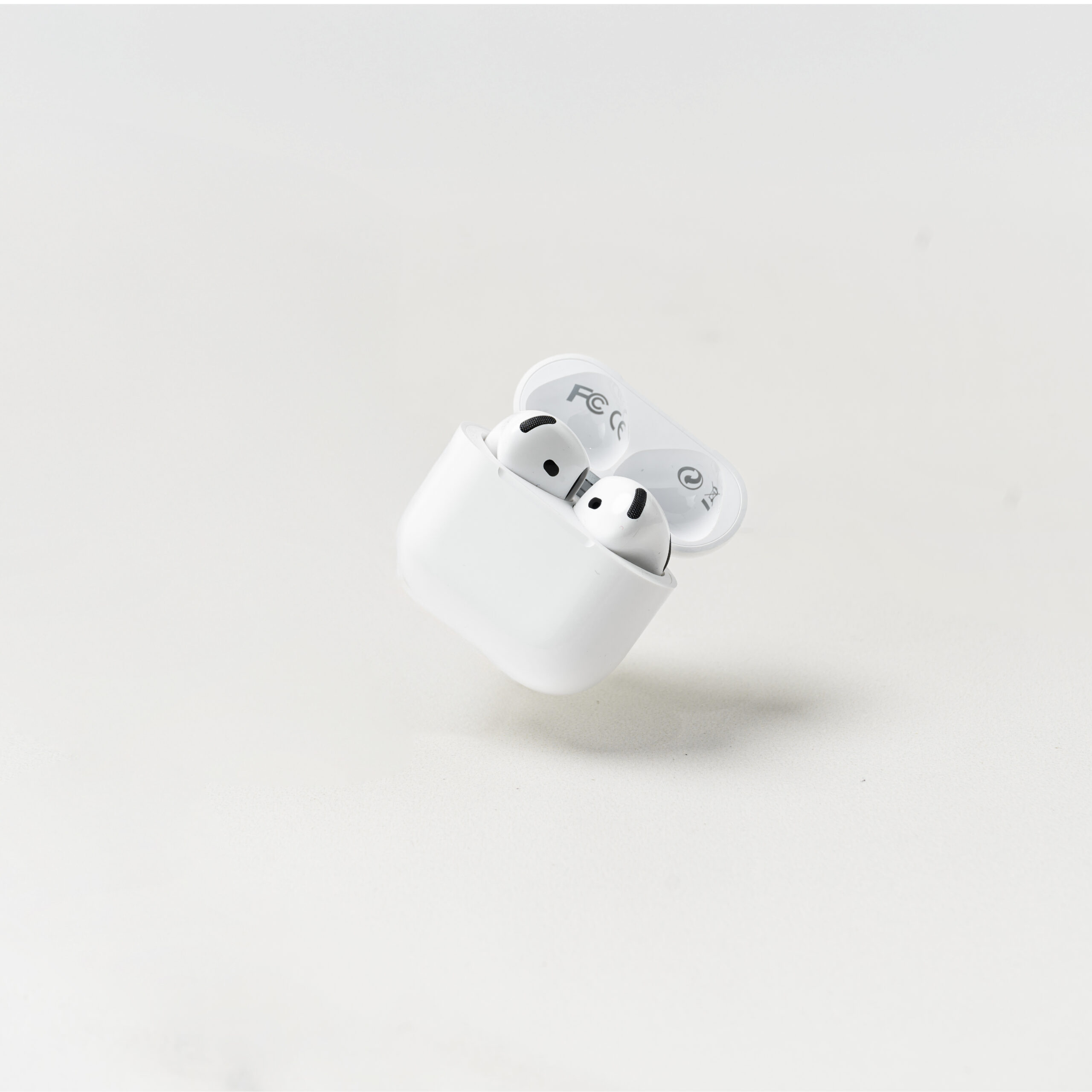 Audífonos Airbuds 4 TWS