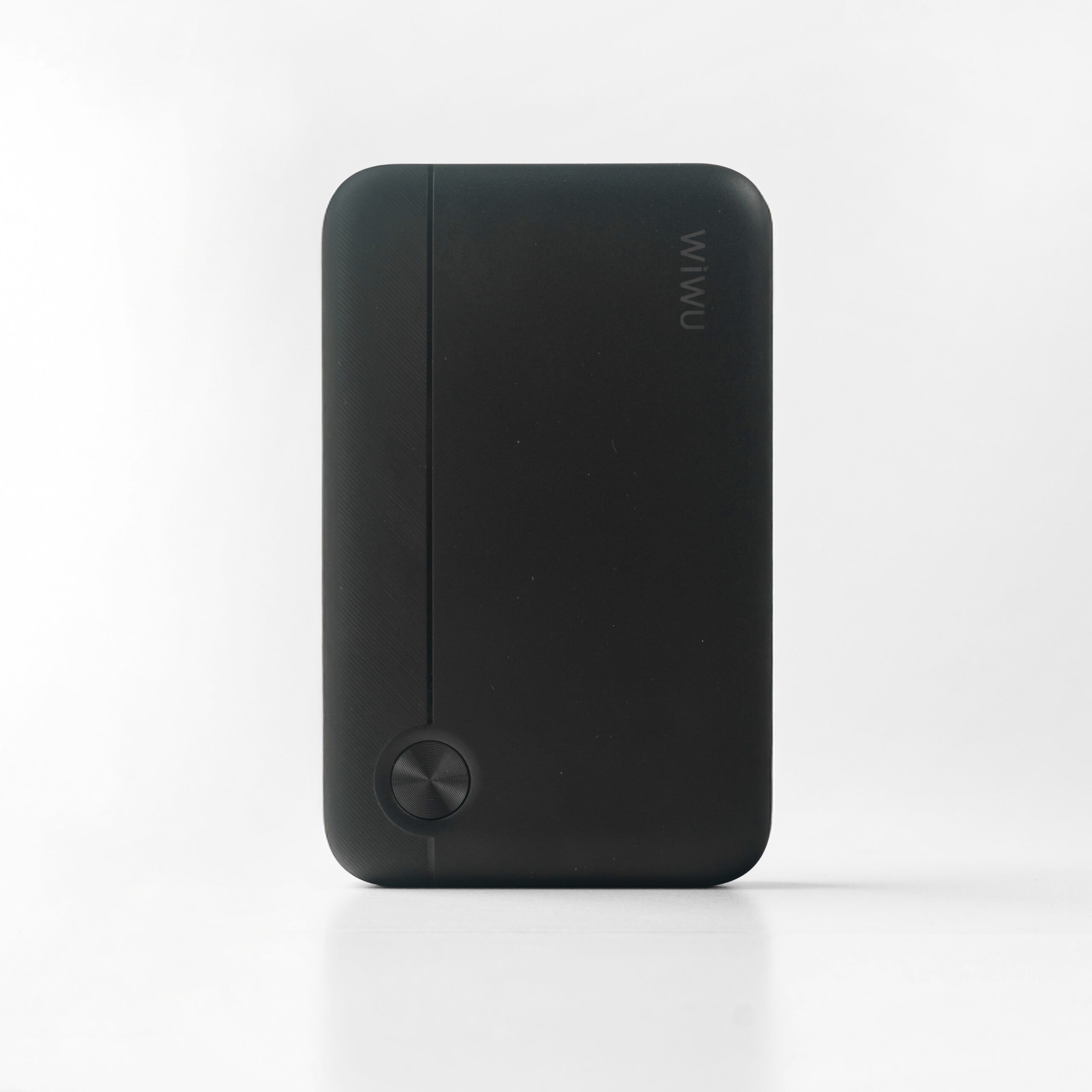 Power bank Endurance con cable integrado